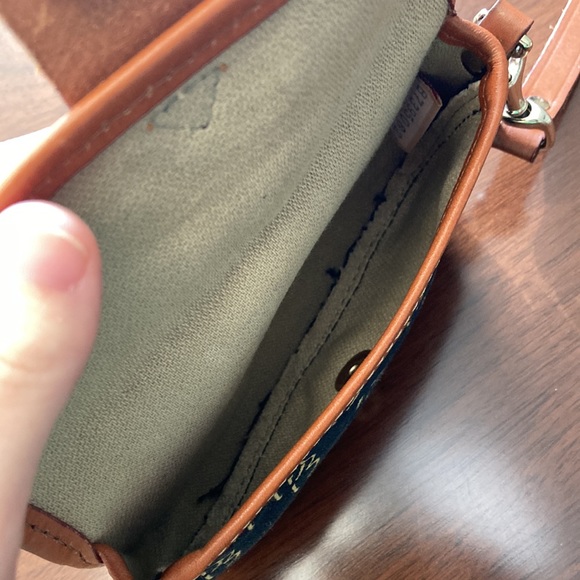 Dooney & Bourke wristlet mini bag - Picture 2 of 3